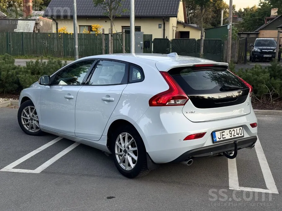 Volvo V40 2013 photo 4