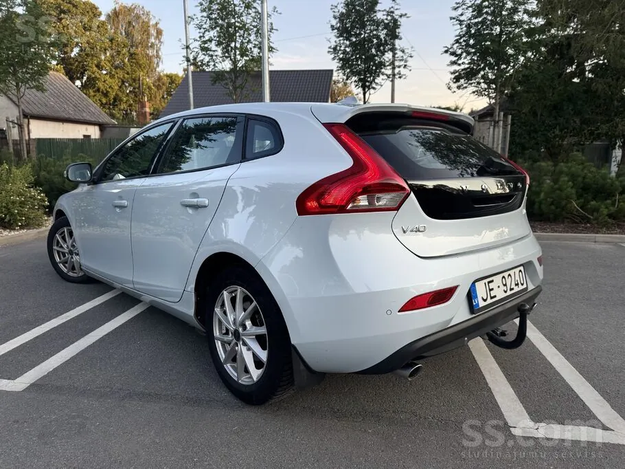 Volvo V40 2013 photo 5