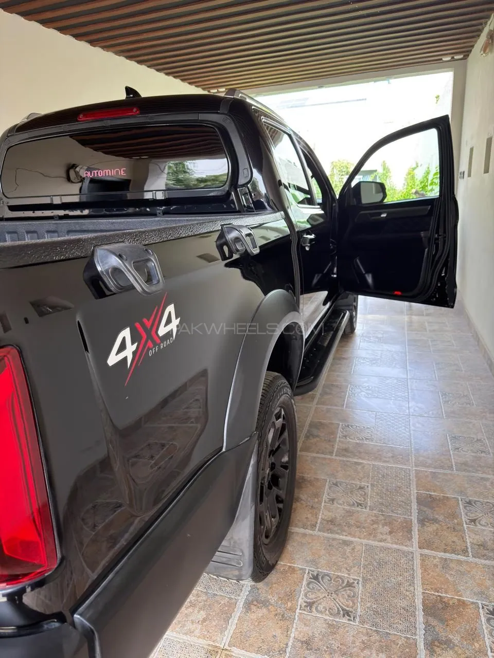 JAC T9