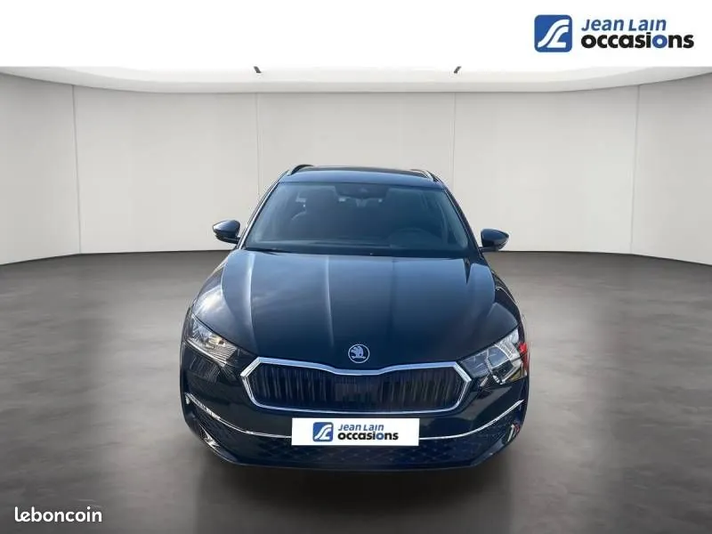 Skoda Octavia 2024 photo 2