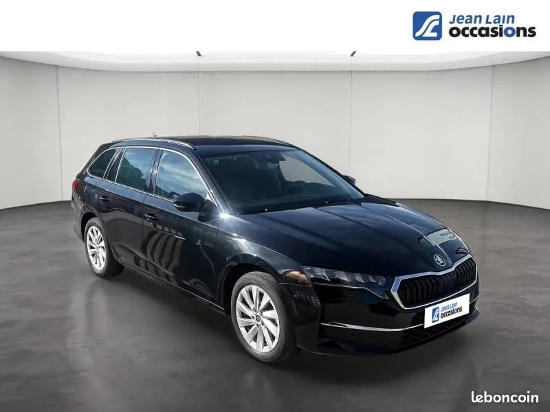 Skoda Octavia 2024 photo 3
