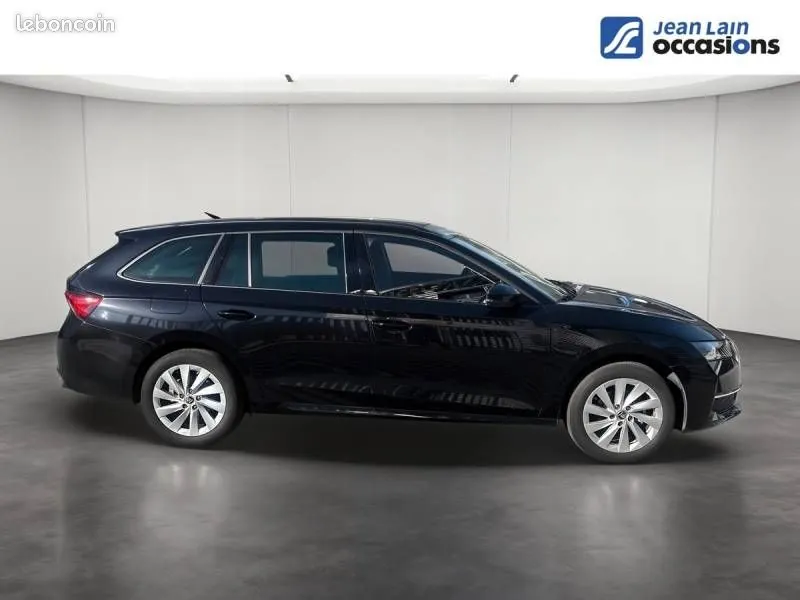 Skoda Octavia 2024 photo 4