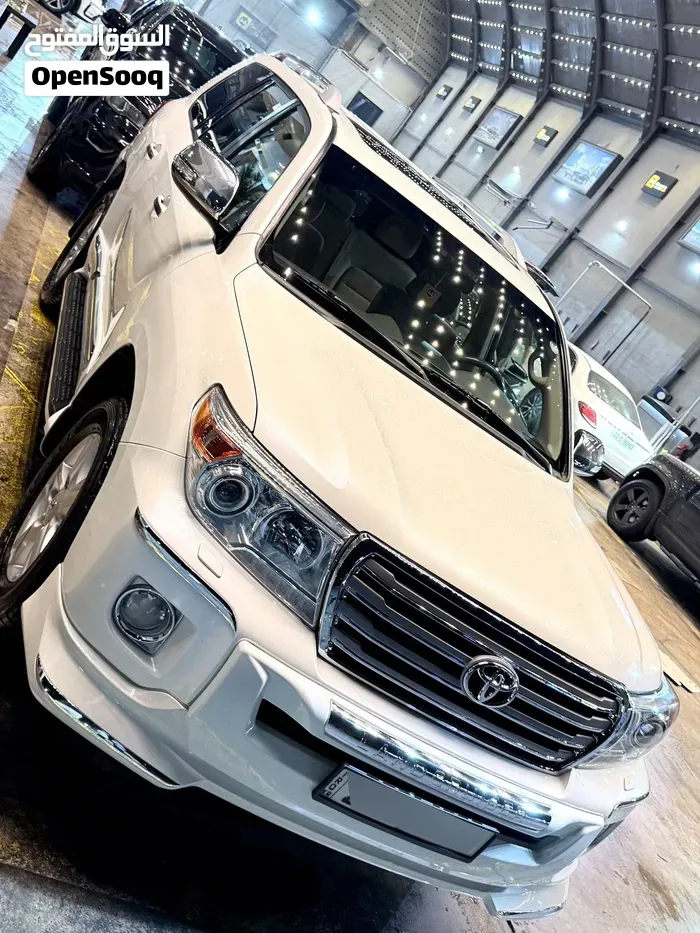 Toyota Land Cruiser 2015 photo 2
