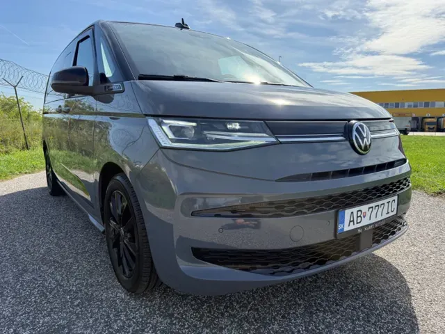 Volkswagen T7 Multivan 2024 photo 4