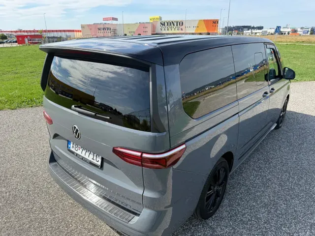 Volkswagen T7 Multivan 2024 photo 2