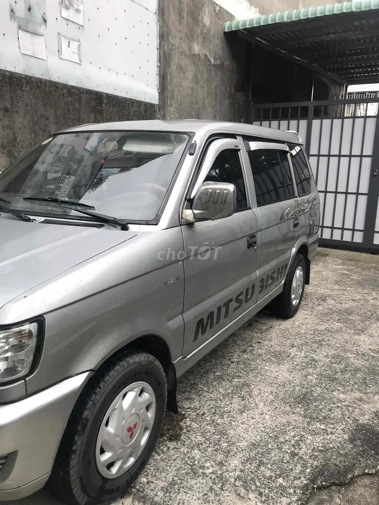 Mitsubishi Jolie 2003 photo 2