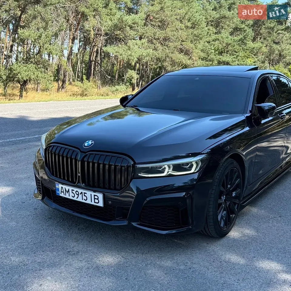 BMW 7 Series 2019 photo 2