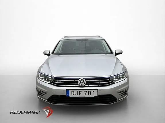 Volkswagen Passat 2018 photo 2