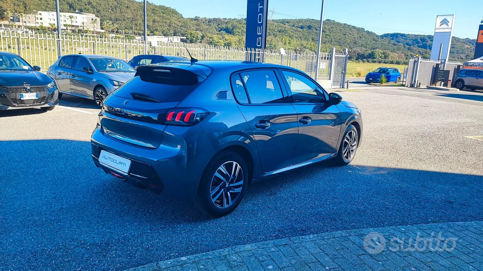 Peugeot 208 2022 photo 3