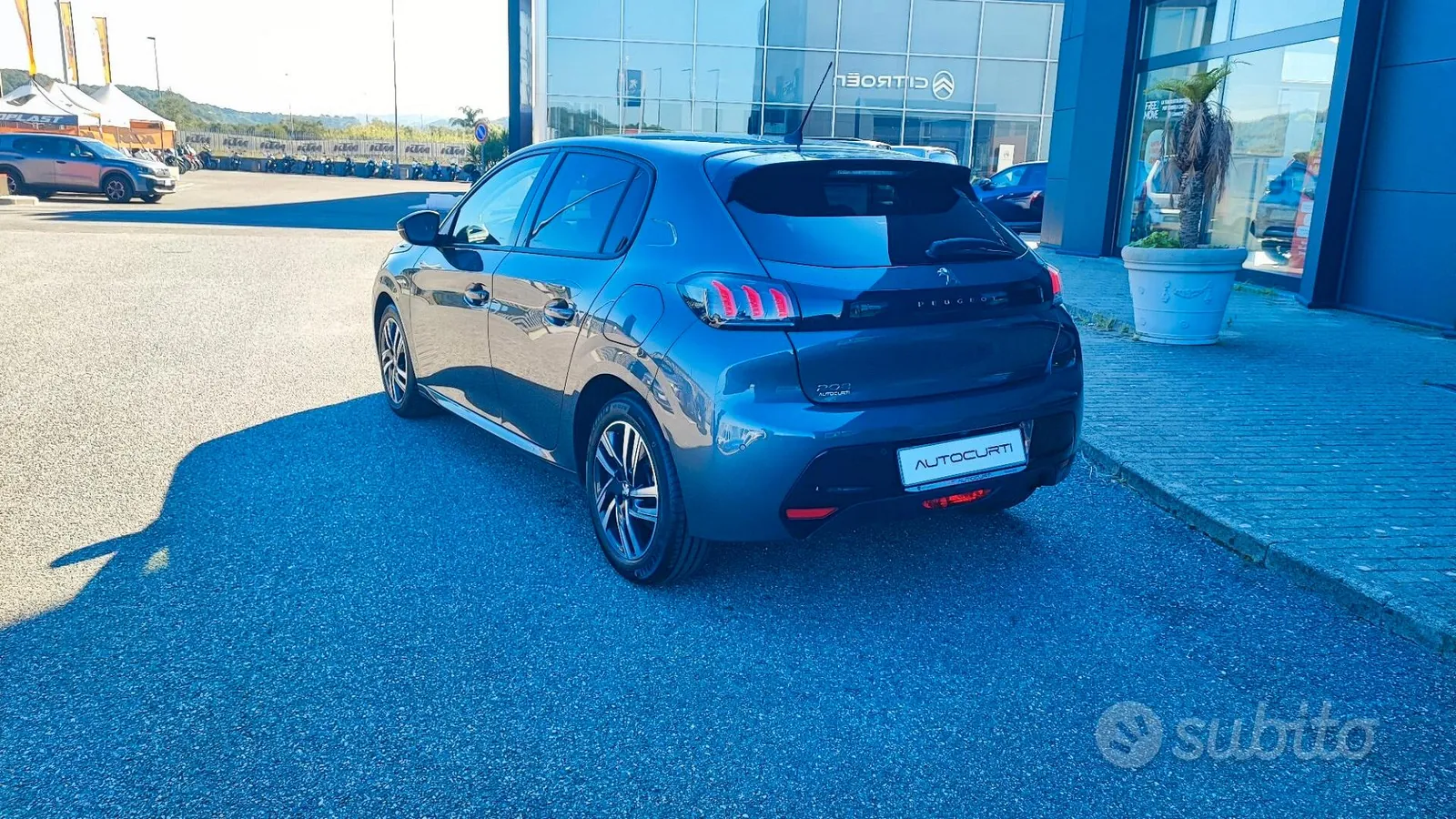 Peugeot 208 2022 photo 4