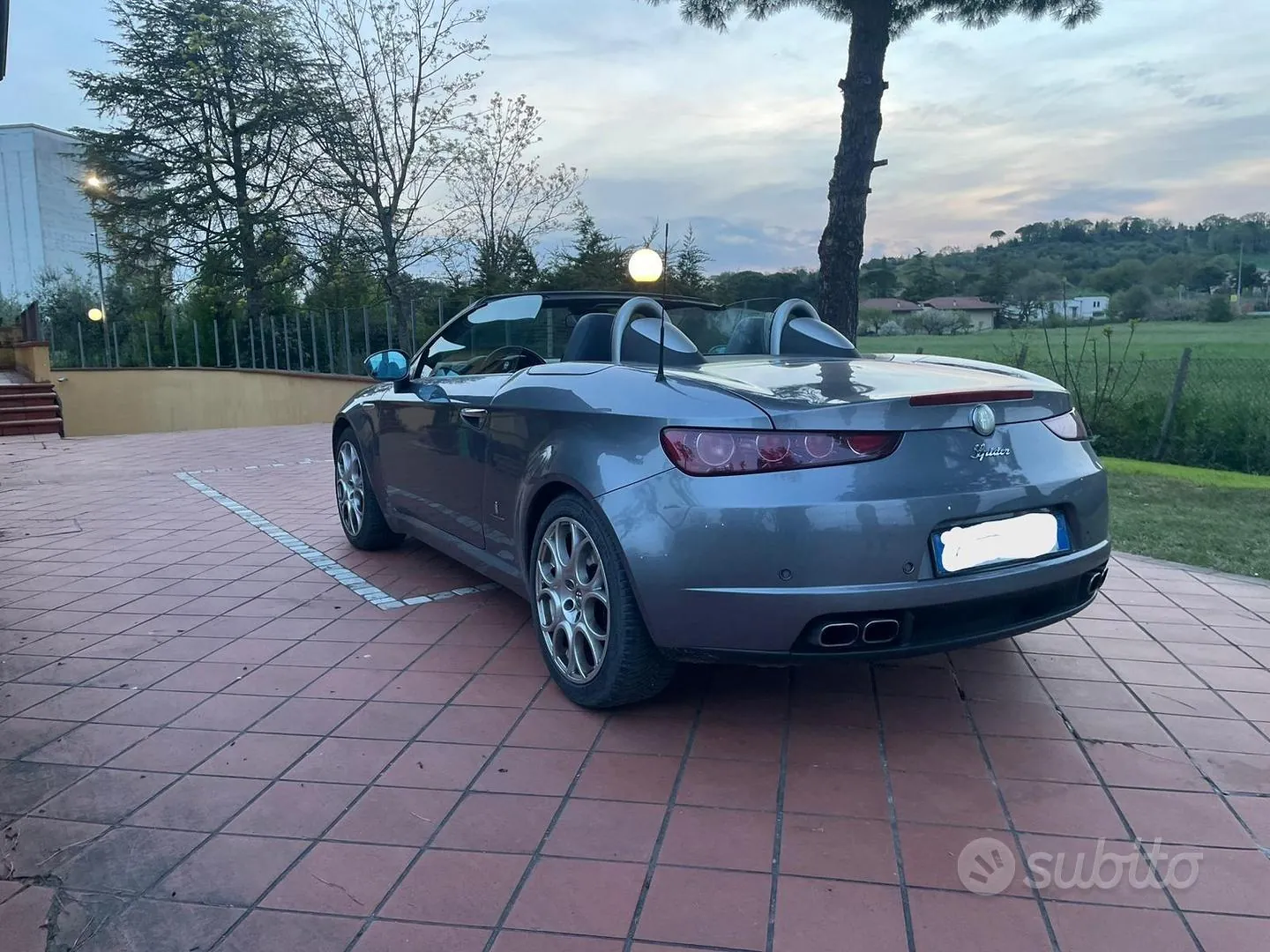 Alfa Romeo Spider 2008 photo 2
