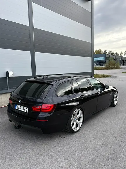 BMW 520D 2012 photo 2