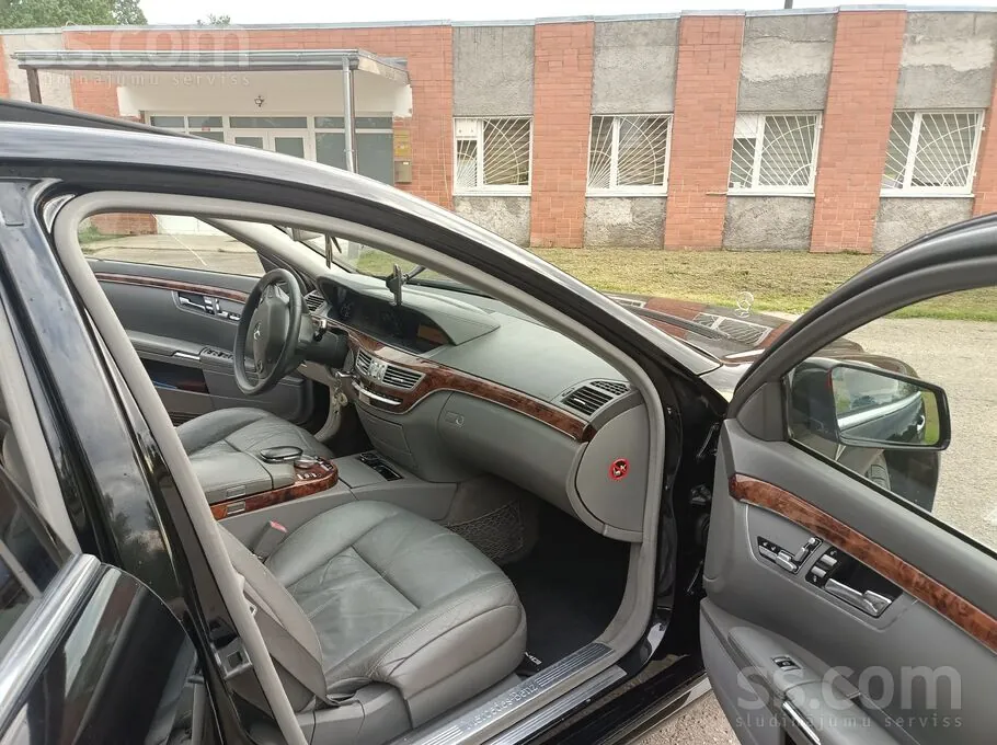 Mercedes-Benz S350 2006 photo 2