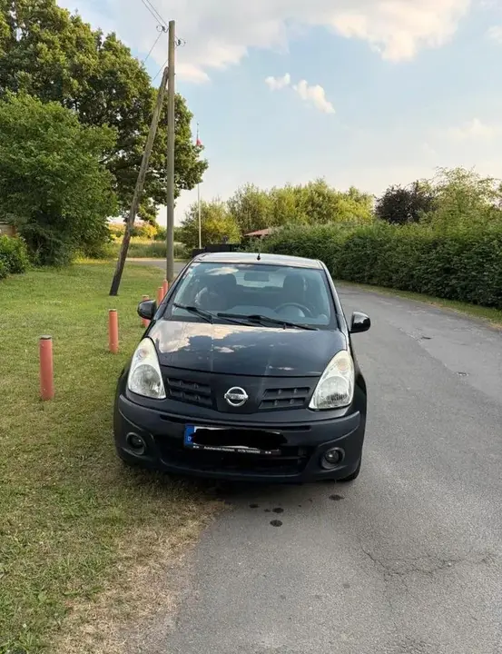 Nissan Pixo