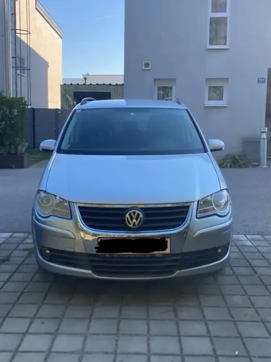 Volkswagen Touran 2007 photo 3