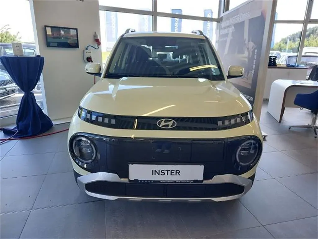 Hyundai Inster photo 2