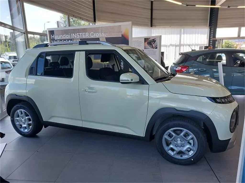 Hyundai Inster photo 3
