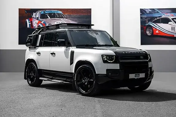 Land Rover Defender 110