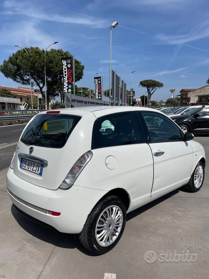 Lancia Ypsilon 2008 photo 4