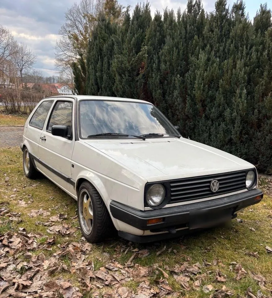 Volkswagen Golf 2