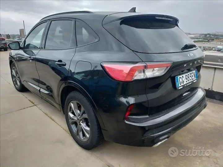 Ford Kuga 2022 photo 3