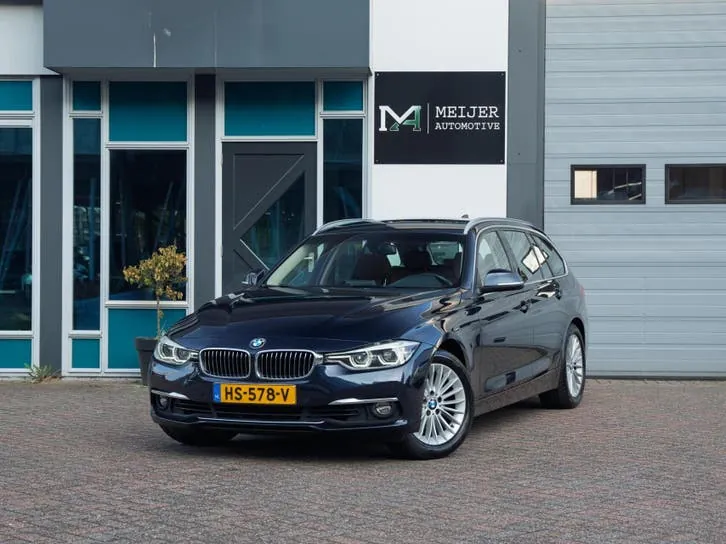 BMW 320I 2016 photo 2