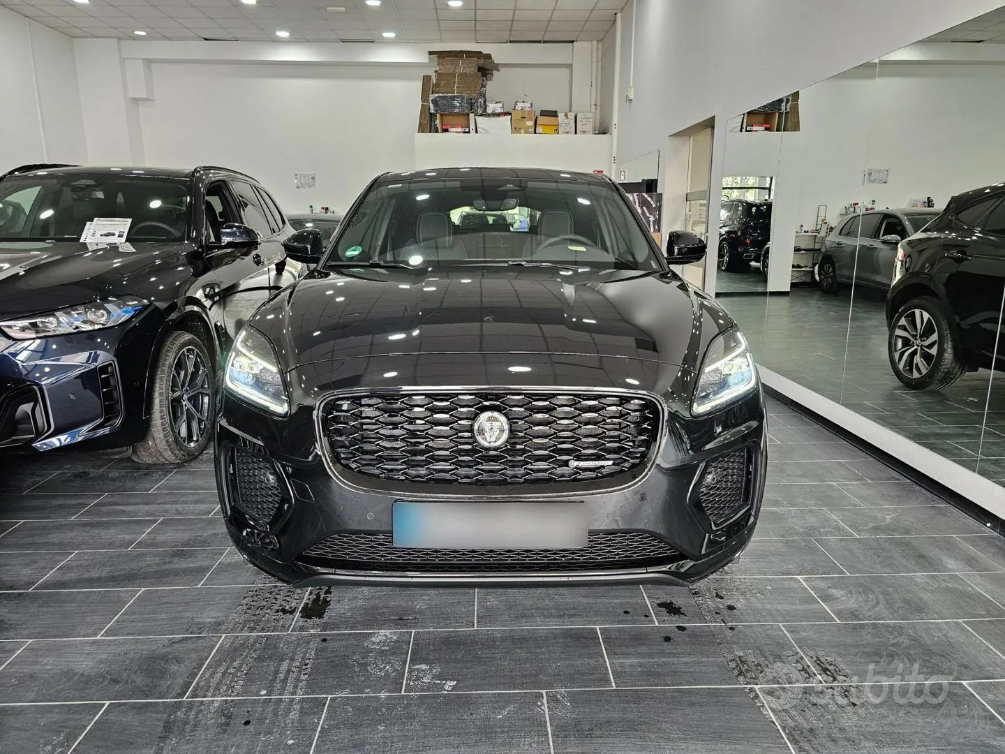 Jaguar E-Pace 2023 photo 3