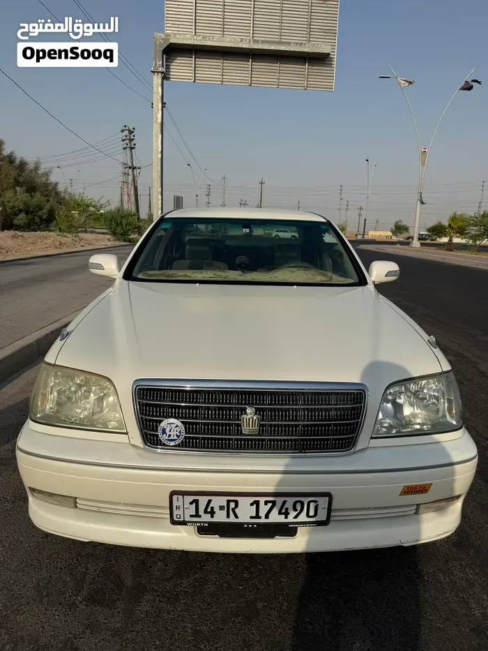 Toyota Crown 2003 photo 3