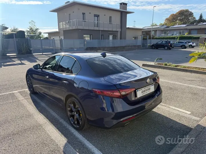 Alfa Romeo Giulia 2018 photo 4