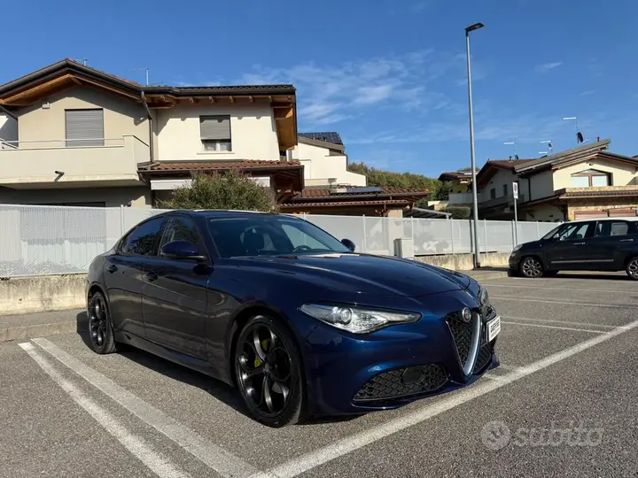 Alfa Romeo Giulia 2018 photo 2