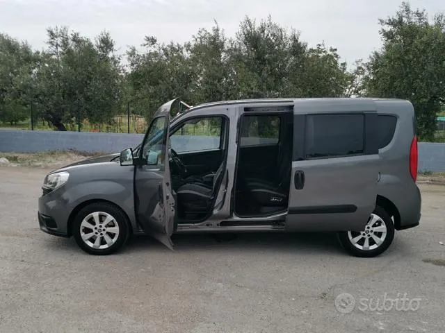 Fiat Doblò 2015 photo 2