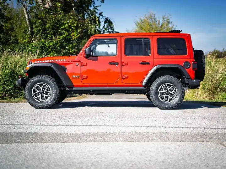 Jeep Wrangler 2025 photo 3