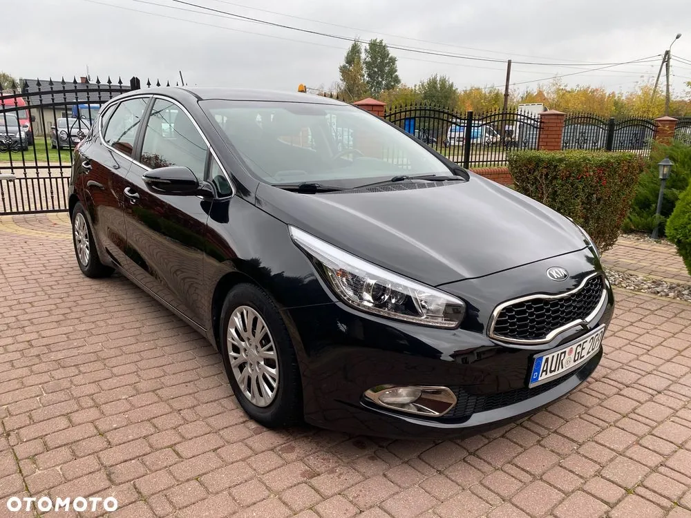 Kia Ceed 2012 photo 3