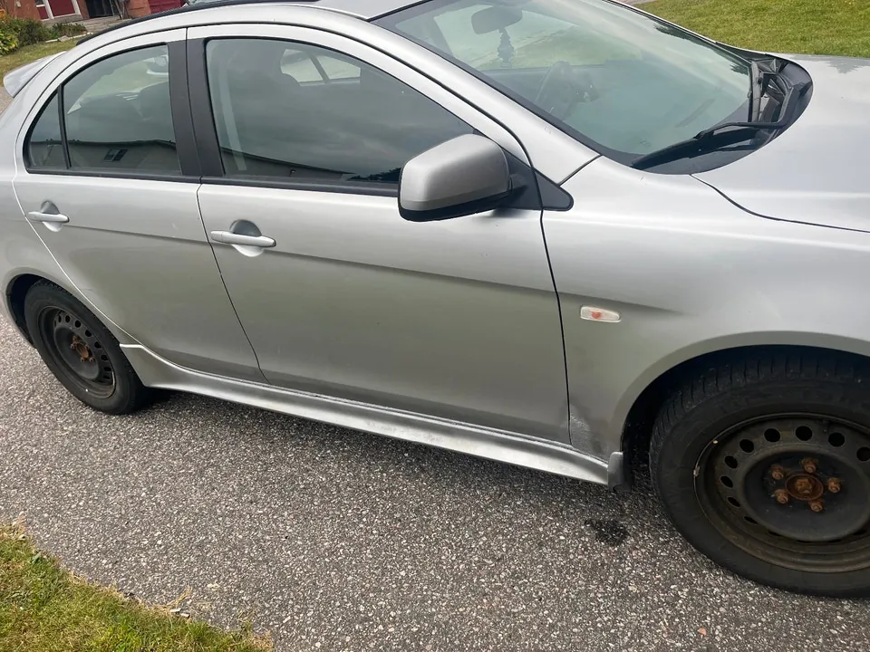 Mitsubishi Lancer 2009 photo 3