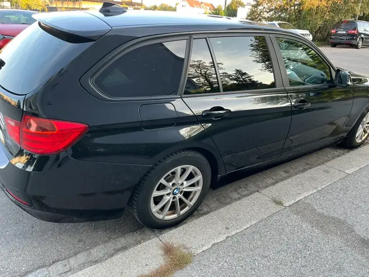 BMW 3 Series 2015 photo 2