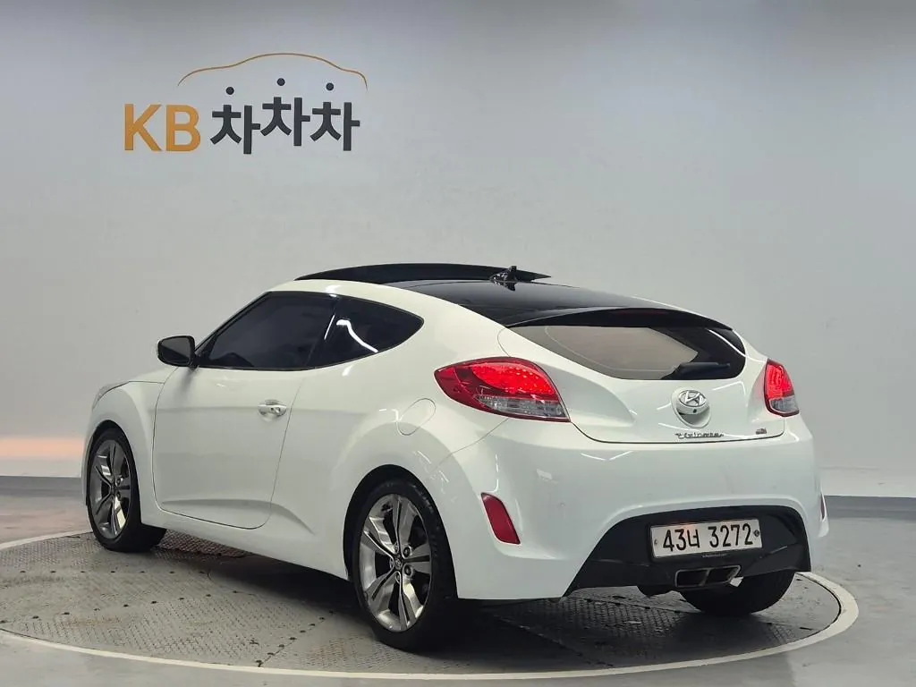 Hyundai Veloster 2012 photo 2