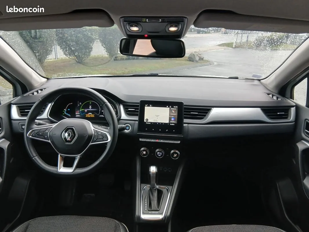 Renault Captur 2022 photo 3