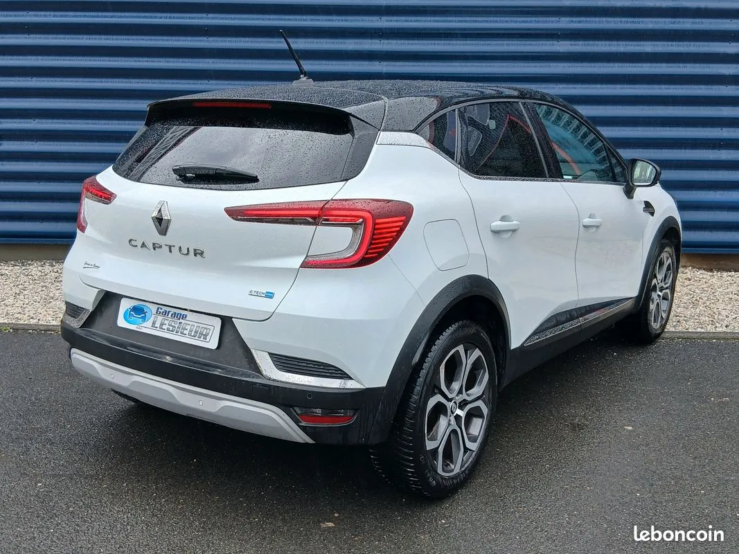 Renault Captur 2022 photo 2