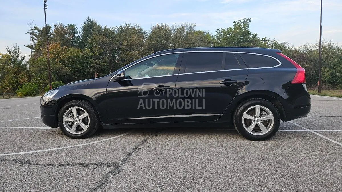 Volvo V60 2011 photo 2
