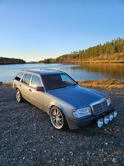 Mercedes-Benz 250 Td