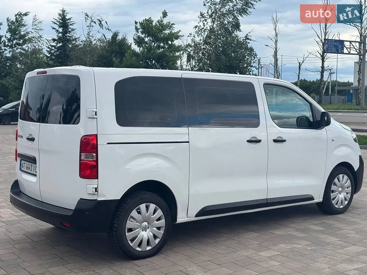 Opel Vivaro 2019 photo 2