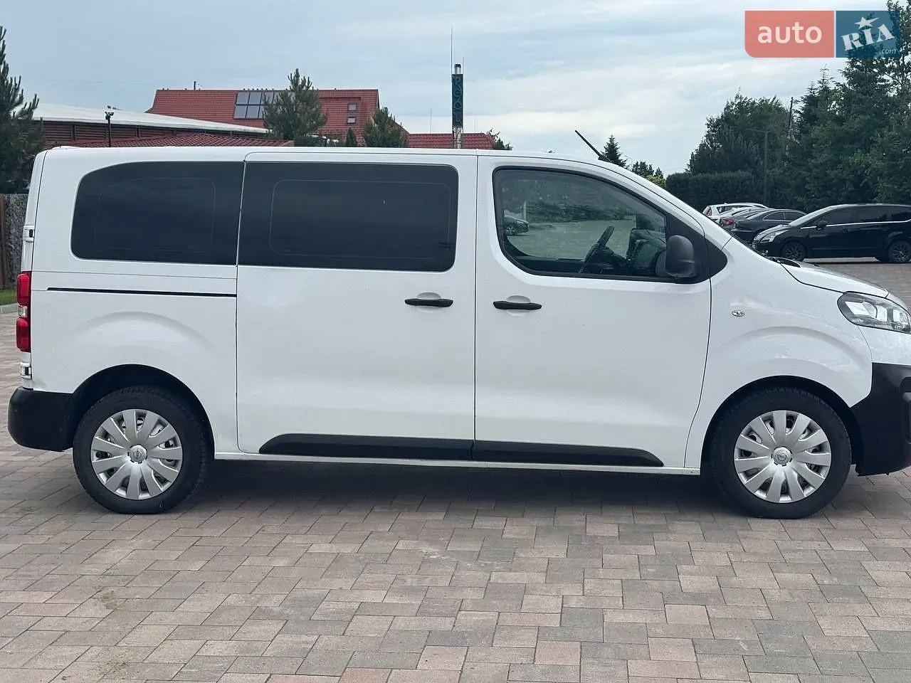 Opel Vivaro 2019 photo 3