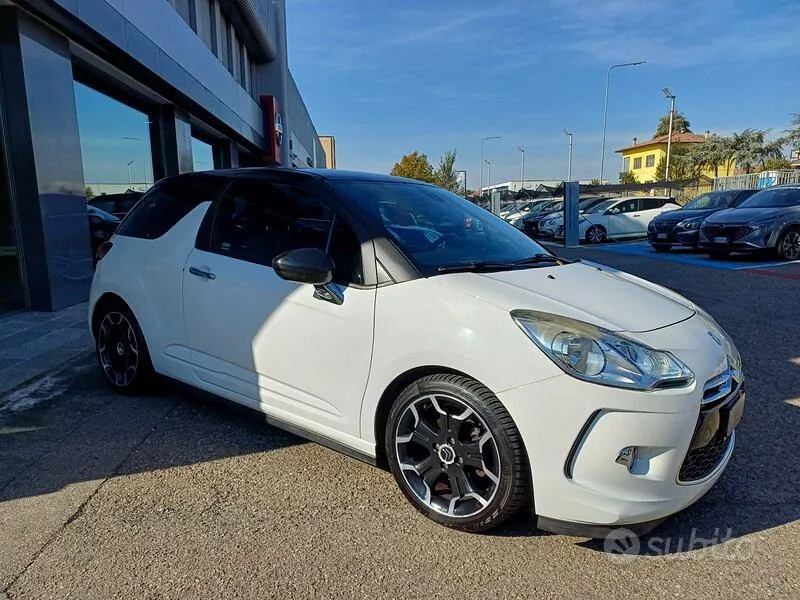 DS Automobiles Ds3 2011 photo 5