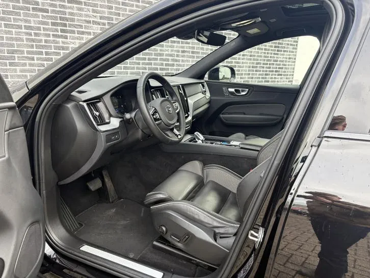 Volvo Xc60 2023 photo 3