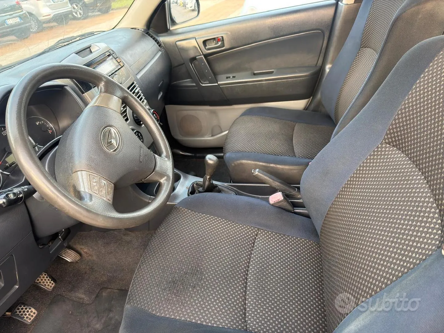 Daihatsu Terios 2013 photo 5