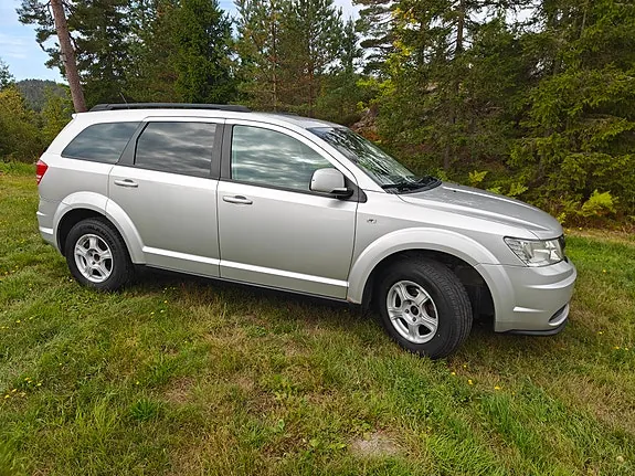 Dodge Journey 2010 photo 4