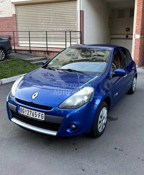 Renault Clio 2011 photo 3