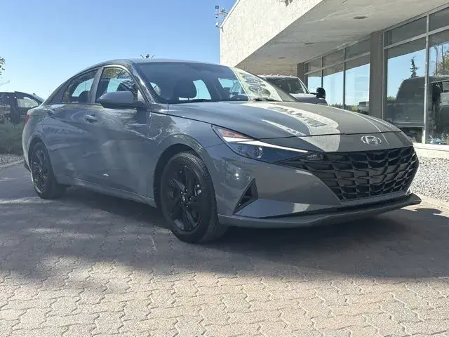 Hyundai Elantra 2022 photo 2