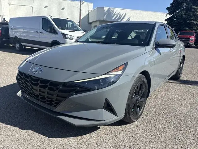 Hyundai Elantra 2022 photo 5