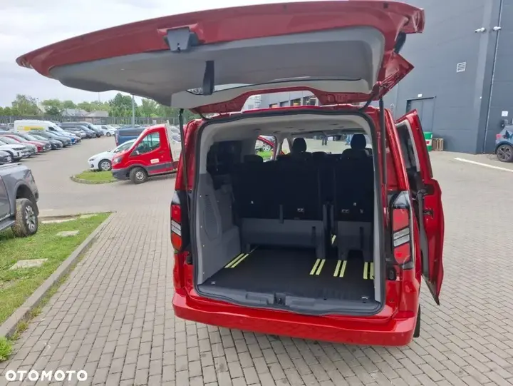 Ford Tourneo Custom 2026 photo 4
